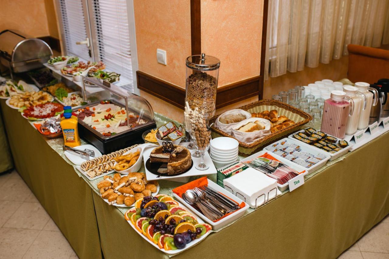Garni Hotel Koral Будва Екстериор снимка