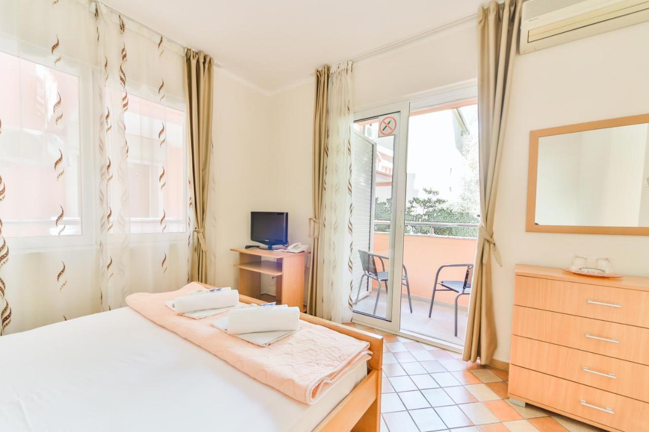Garni Hotel Koral Будва Екстериор снимка
