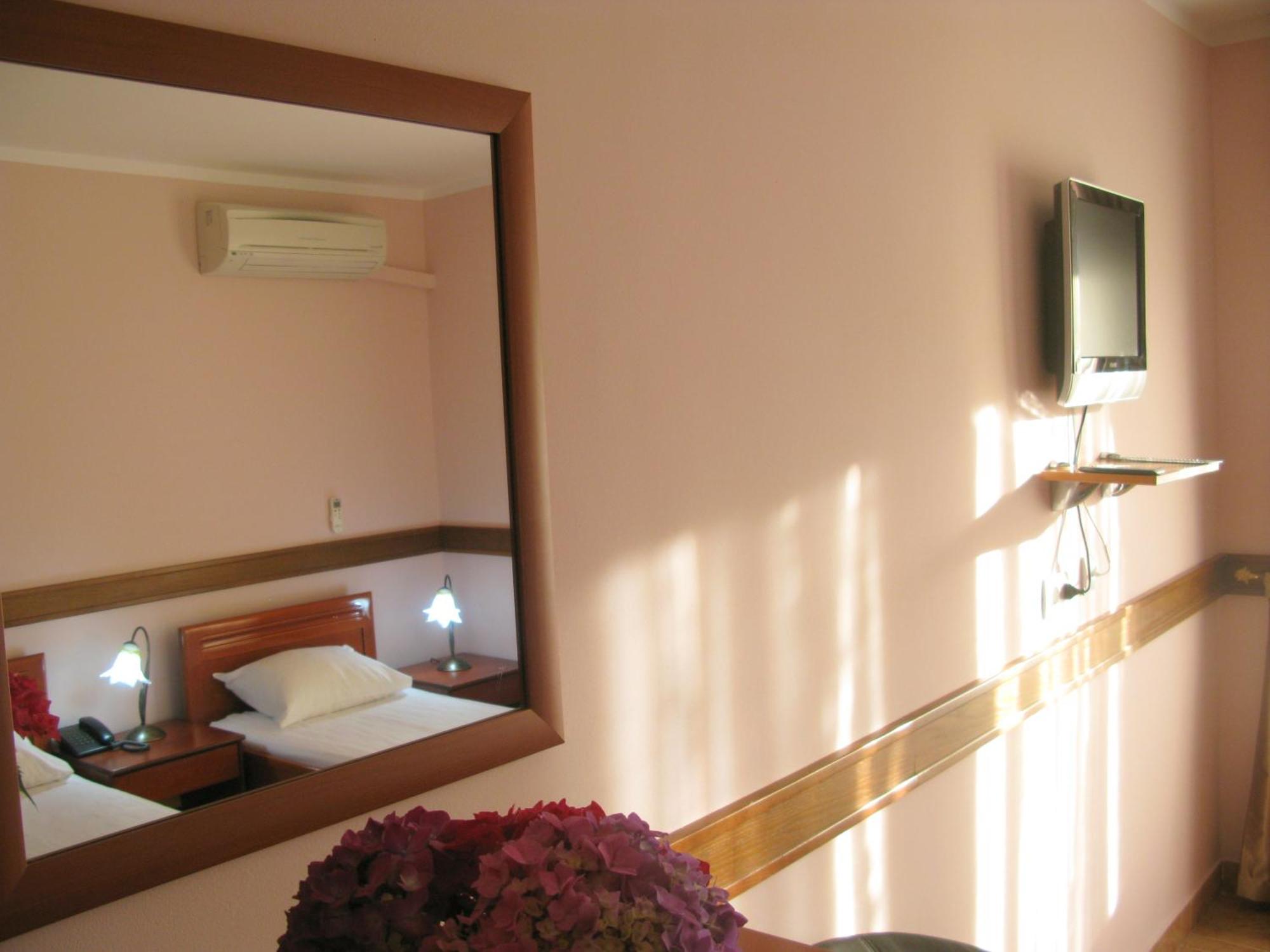 Garni Hotel Koral Будва Стая снимка