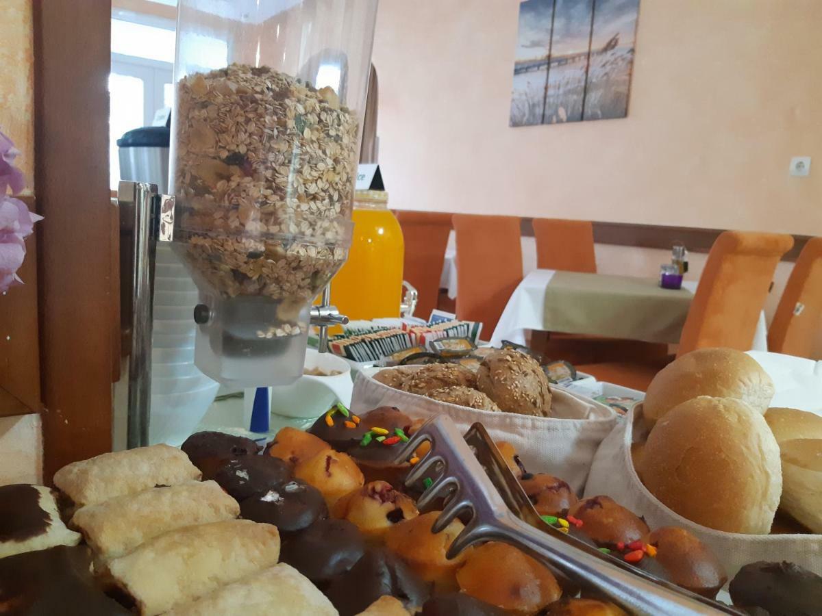 Garni Hotel Koral Будва Екстериор снимка