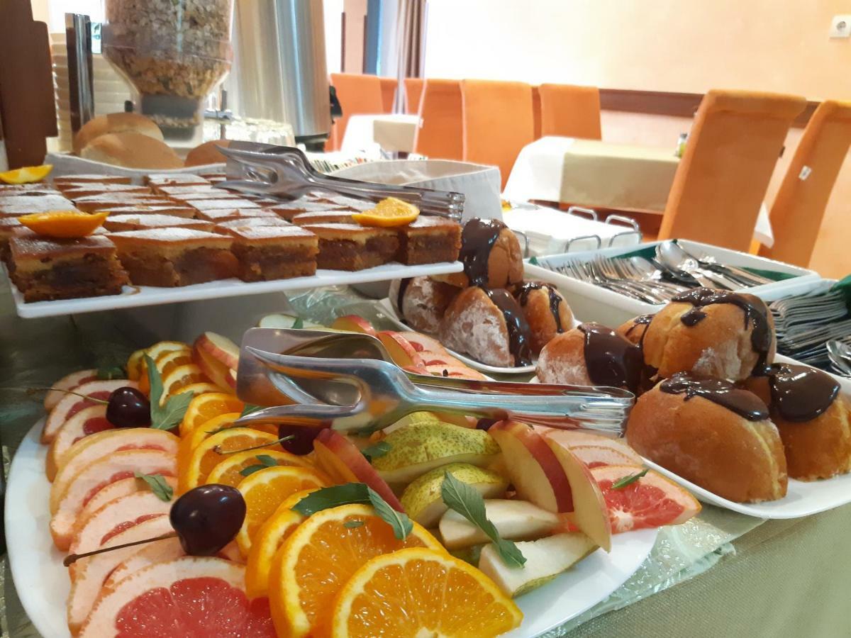 Garni Hotel Koral Будва Екстериор снимка